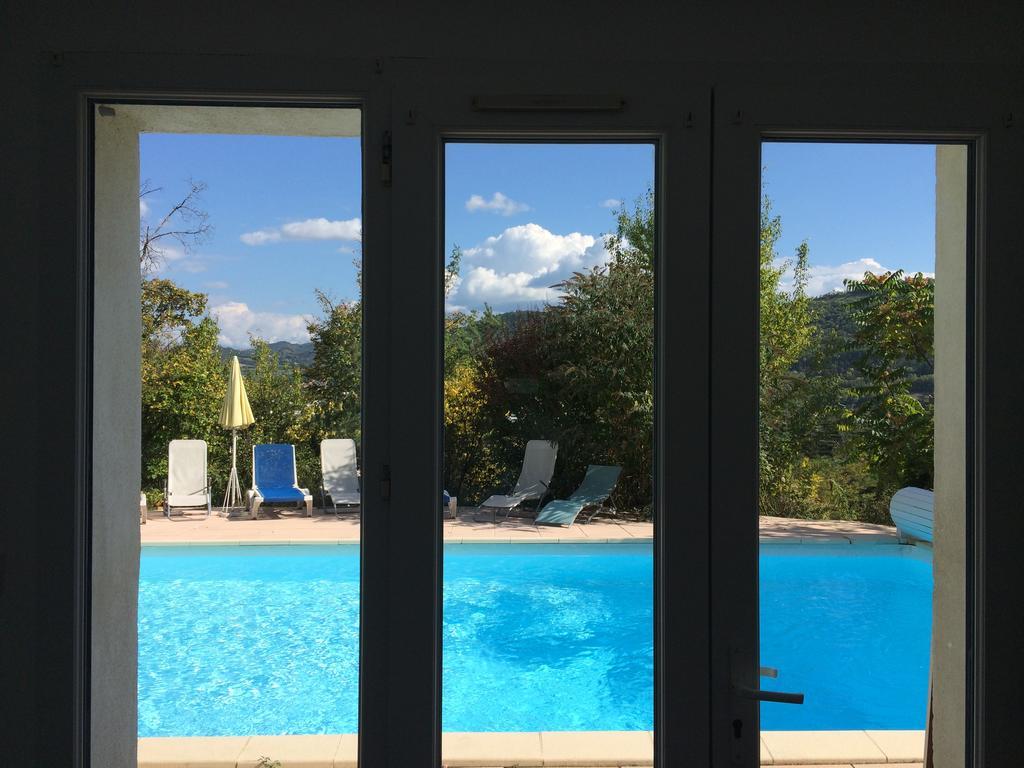 Indépendant Dans Avec Piscine à